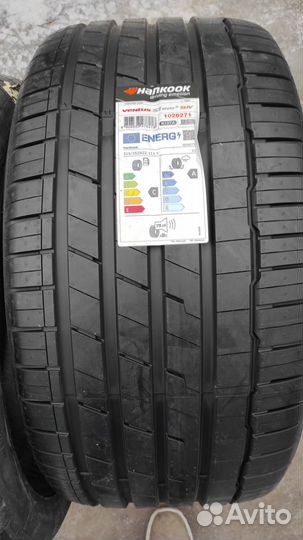 Hankook Ventus S1 Evo3 SUV K127A 275/40 R22 и 315/35 R22