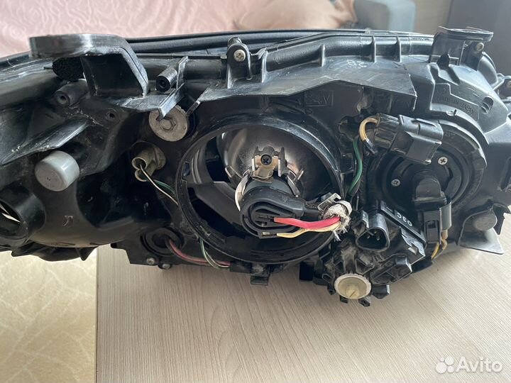 Фара subaru outback