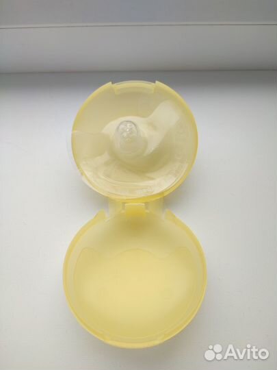 Силиконовая накладка на грудь Medela