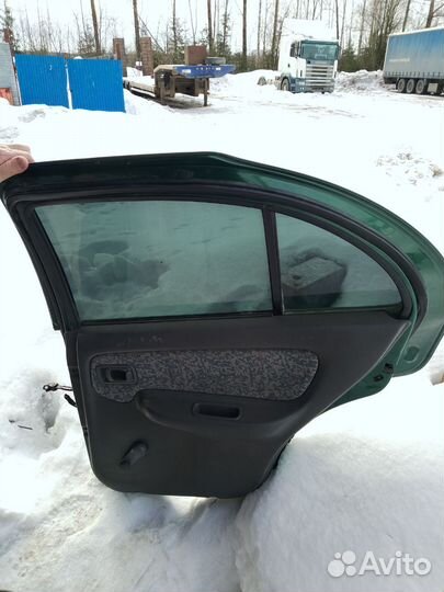Двери правые для ниссан альмера n15