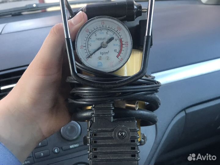 Автомобильный компрессор