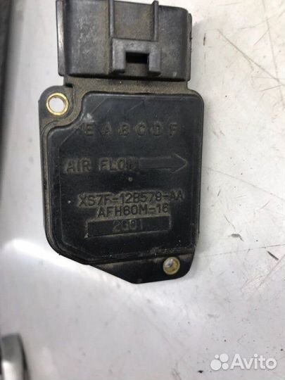 Расходомер Ford Mondeo 1.8 2001