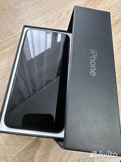 iPhone 11 Pro Max, 64 ГБ