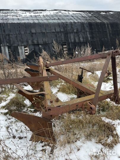 Плуг Вятка-АгроДизель ПЛН-3-35, 1990