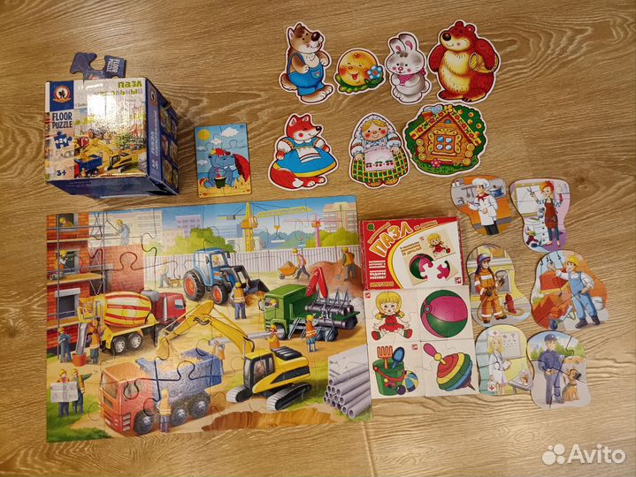 Набор из пяти деревянных и картонных пазлов