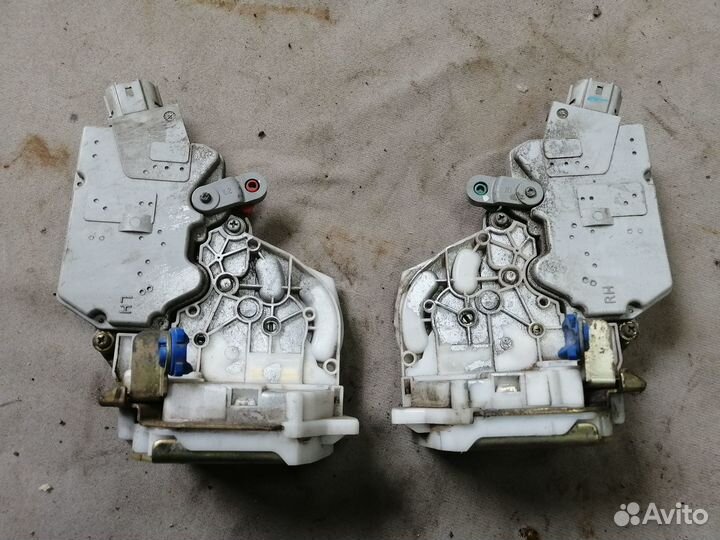 Замок задней двери Nissan Primera P11 1996-2002