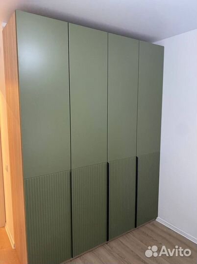 Распашной шкаф под заказ по индивидуальному проект