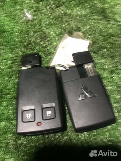 Ключ замка зажигания Mitsubishi
