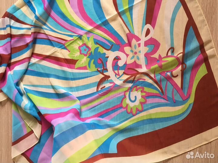 Платки 5 шт. и легкий шарф