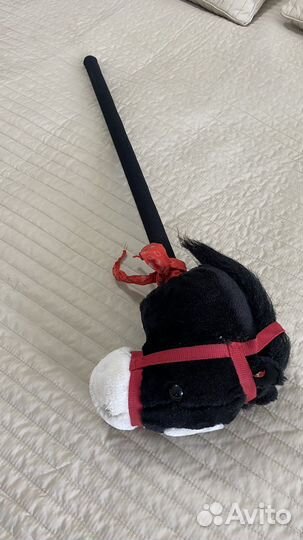 Лошадь на палке (лошадка-скакалка)