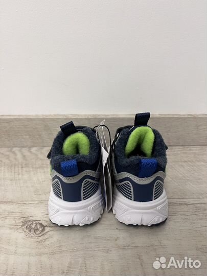 Ботинки 22,23,24,25,26 демисезонные Tombi