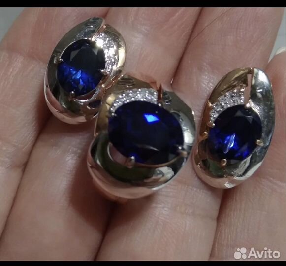 Золотые серьги с бриллиантами