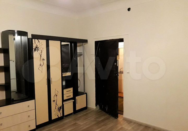 Комната 36 м² в 3-к., 1/2 эт.