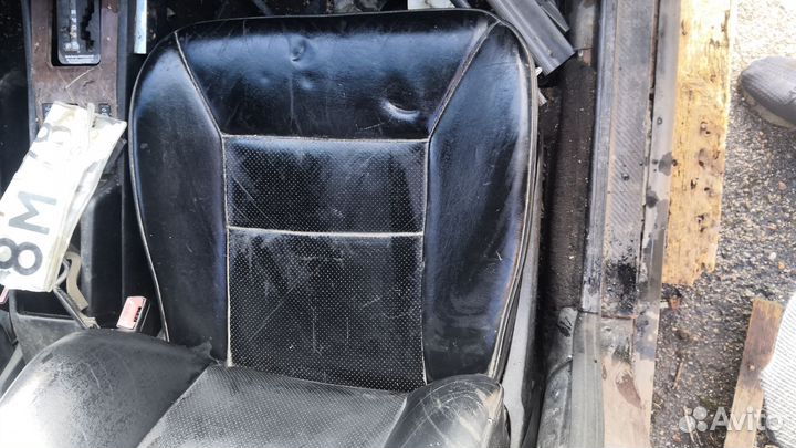 Кожаный салон w124