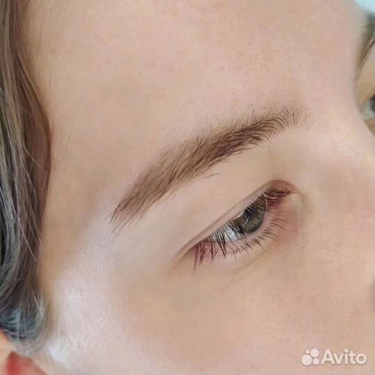 Коррекция и окрашивание бровей