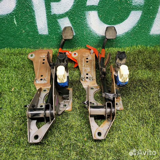 Педаль тормоза для Ford Focus 2