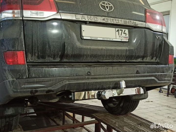 Фаркоп установка тсу Toyota Land Cruiser Excalibur