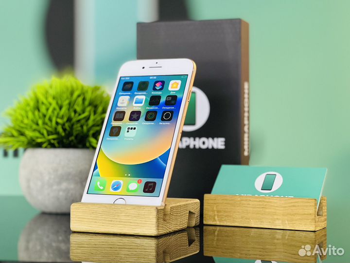iPhone 8, 64 ГБ