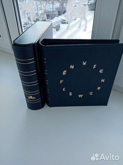 Альбом для монет и банкнот в шубере