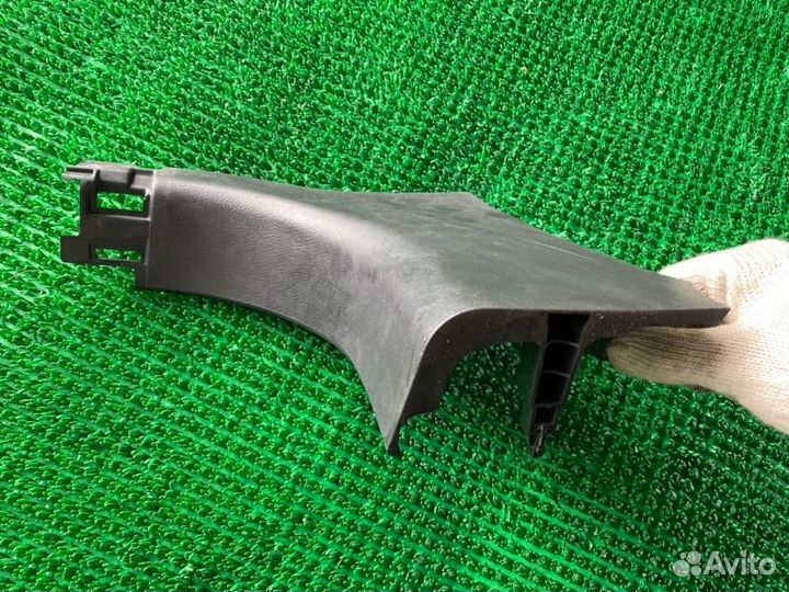 Обшивка стойки прав. Nissan Murano