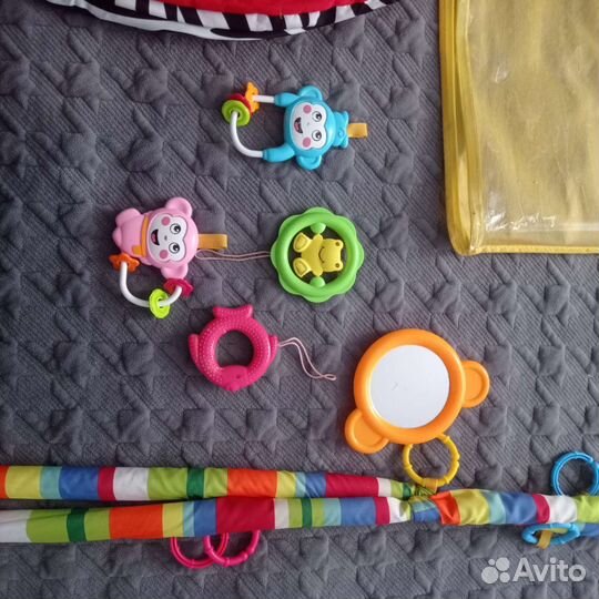 Развивающий коврик, развивающийся водяной коврик