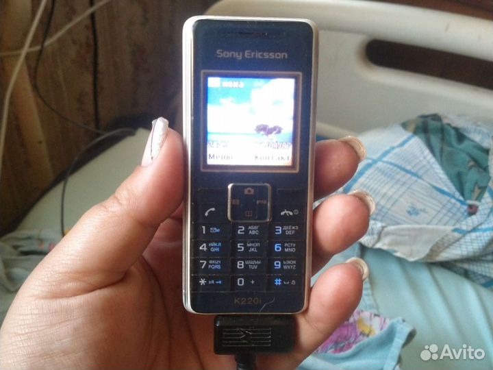 Sony Ericsson K220i