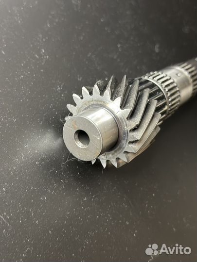 Вторичный вал МКПП Chevrolet Spark 0.8 18 зуб