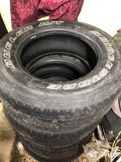 Bridgestone Dueler H/T 265/65 R17