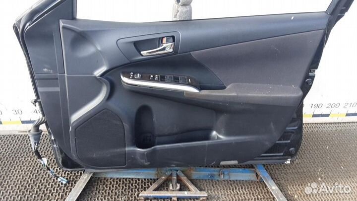 Дверь передняя правая Toyota Camry