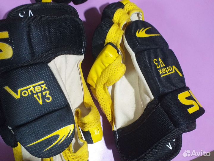 Перчатки хоккейные краги детские 8 и 9
