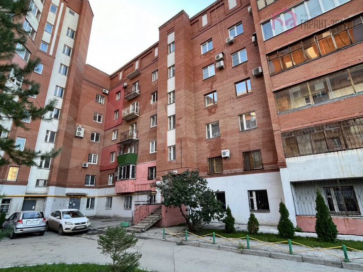 3-к. квартира, 114,2 м², 4/6 эт.