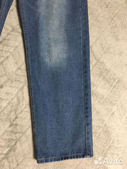 Джинсы широкие