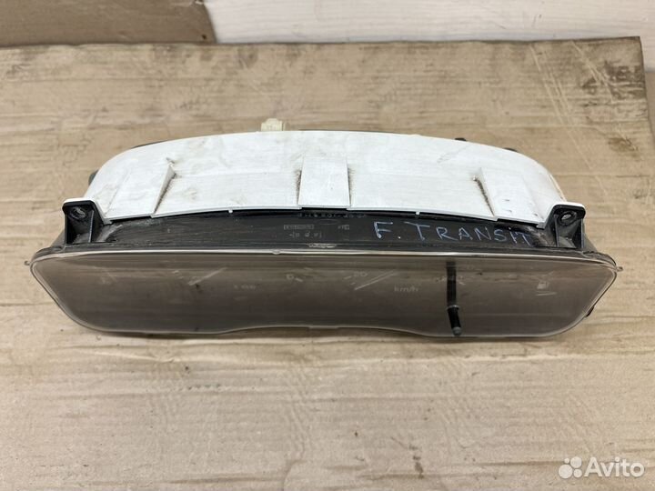 Приборная панель Ford Transit 2002