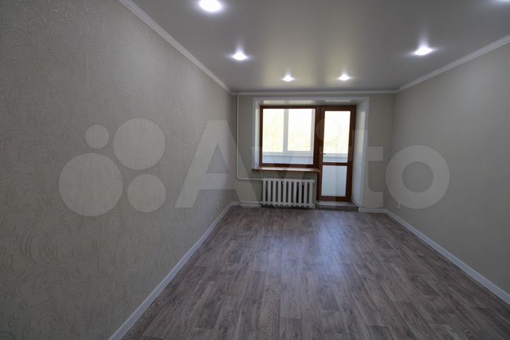 2-к. квартира, 54 м², 3/5 эт.