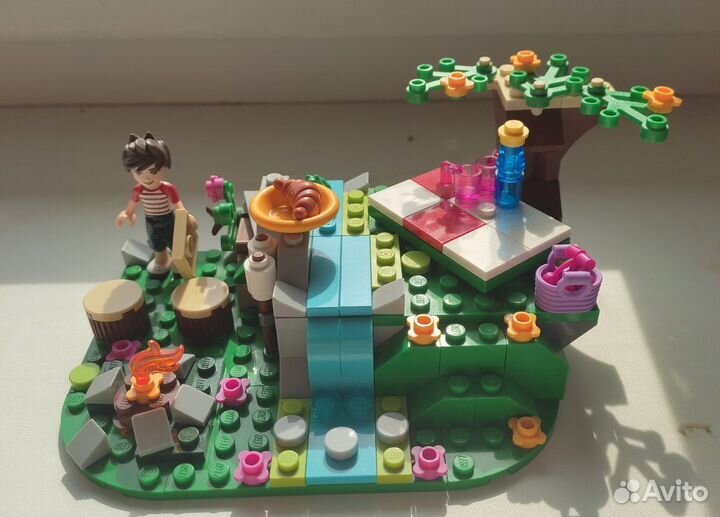 Конструктор lego Воздушный шар Хартлейк сити