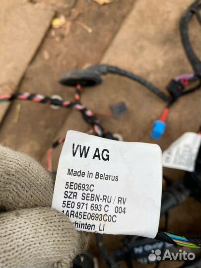 Проводка двери коса Skoda Octavia 3 A7