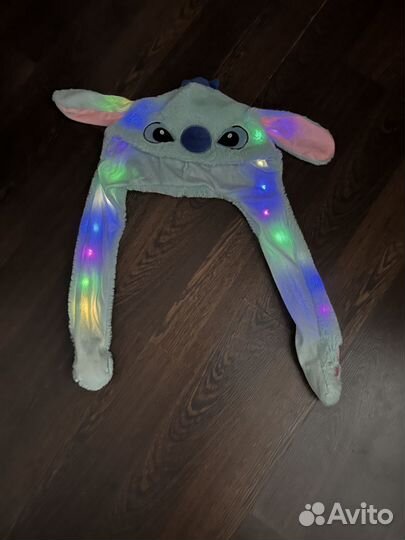 Шапка с двигающимися ушками стич