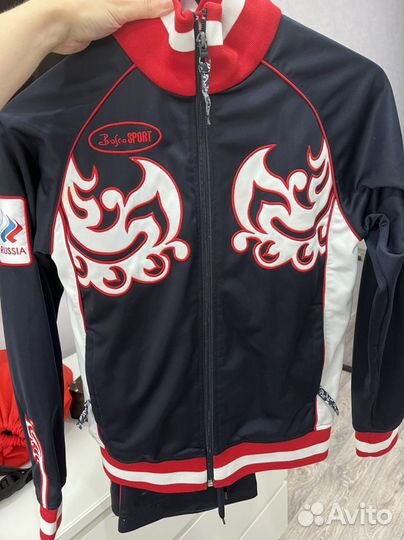 Костюм спортивный