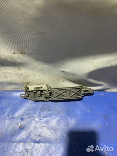 Ручка двери задняя левая ford focus 1