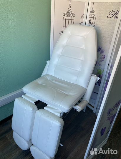 Кресло/кушетка для педикюра и косметологии