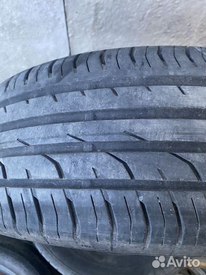 Continental ContiPremiumContact 2 215/60 R17 96B