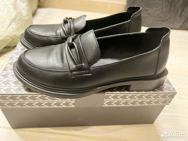 Туфли лоферы 37