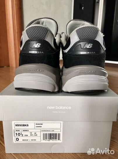 Кроссовки New Balance 990v6