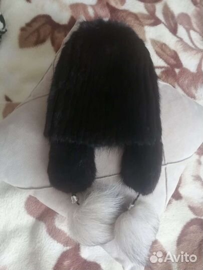 Норковая шапка вязанная с ушками
