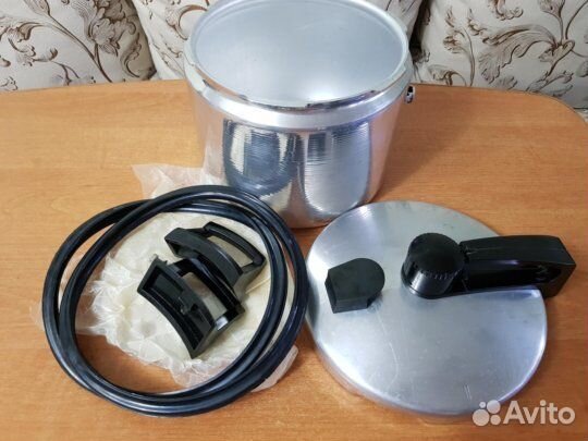 Скороварка 1988г. 6 литров