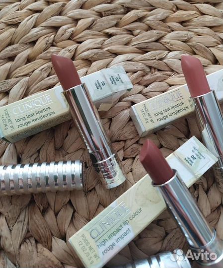 Clinique помада