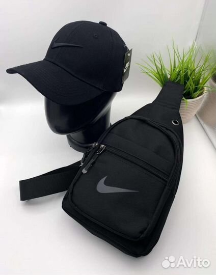 Бейсболка с сумкой