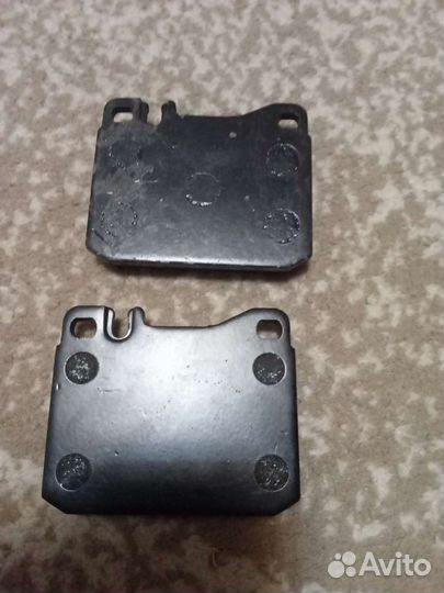 Колодки передние тормозные