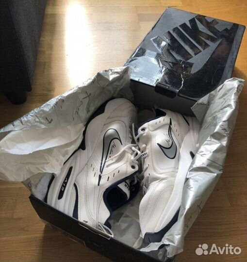 Кроссовки Nike Air Monarch Martin Rose