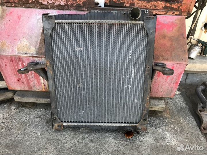 Радиатор двс Renault Midlum 2010